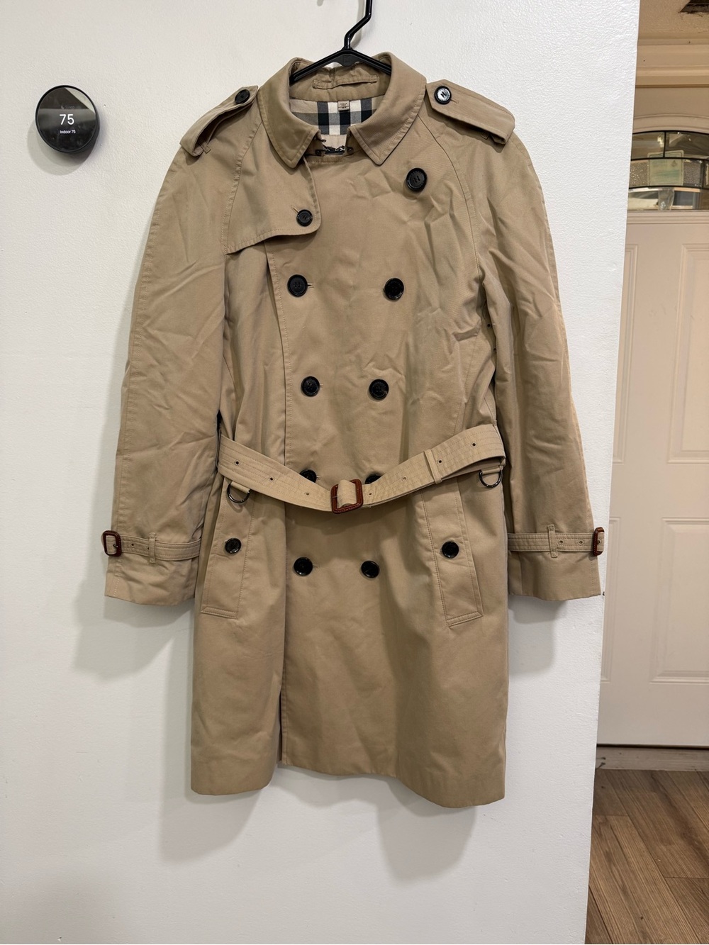 Burberry London Women's Beige Belted Trench Coat Nova Check Lined Classic Jacket - Picture 4 of 16